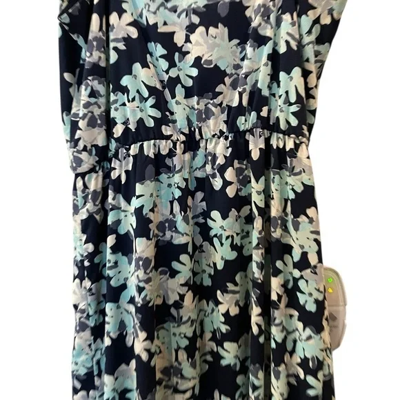 Banana Republic Faux Wrap Maxi Dress Floral Print Navy & Mint Size: 4 Petite - Picture 10 of 12